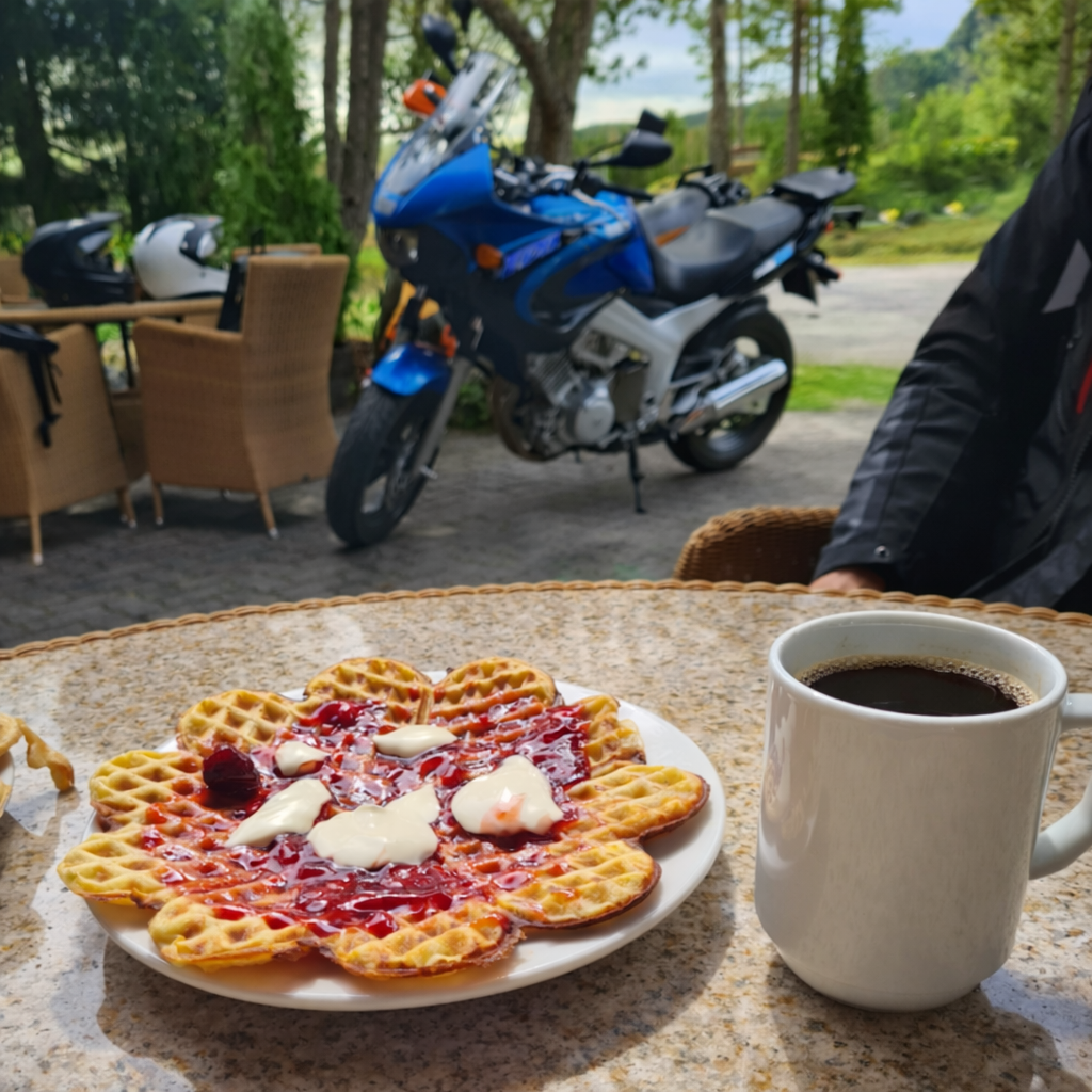 Pausevaffel på motorsykkeltur